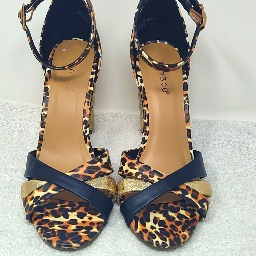 BAMBOO Animal Print Bling Sandals Size 7